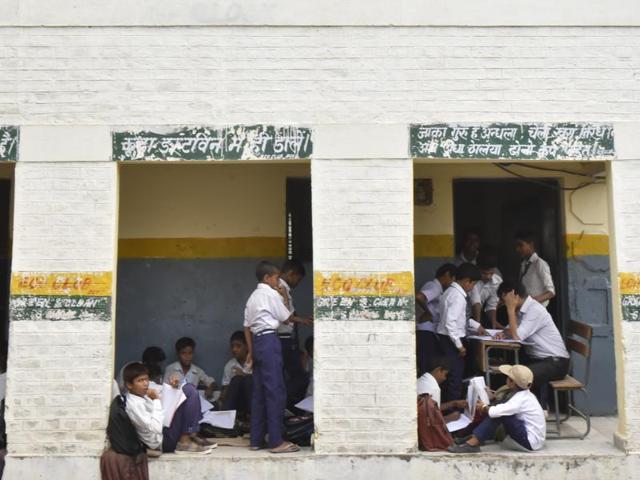 Children do not remember the last time they saw fans working in their classrooms. (Ravi Choudhary/ HT Photo)