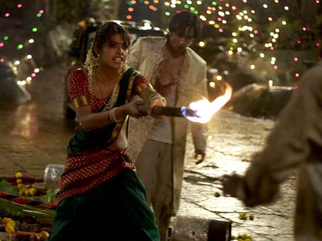 Priyanka Chopra impressed fans and critics alike with her performance in Vishal Bhardwaj’s Kaminey (2009). 