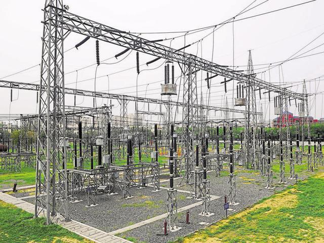 over-dependence of consumers on air conditioners during summer leads to overloading and higher power consumption. The dip in temperature means less use of ACs.(HT File Photo) over-dependence of consumers on air conditioners during summer leads to overloading and higher power consumption. The dip in temperature means less use of ACs.(HT File Photo)