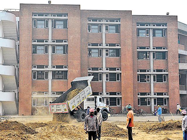 UT had spent around Rs 11 crore on the construction of the school building and a community centre on 3.5 acres of land acquired in 2003 to expand the second phase of IT park. HT File (HT File) UT had spent around Rs 11 crore on the construction of the school building and a community centre on 3.5 acres of land acquired in 2003 to expand the second phase of IT park. HT File (HT File)