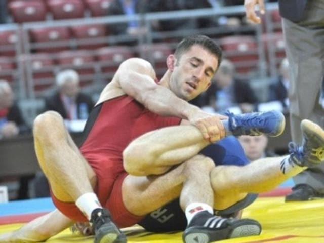 Bulgarian wrestler goes missing, coach to replace him in Rio 2016