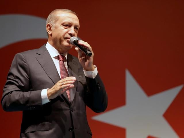 Security forces loyal to Turkish President Recep Tayyip Erdogan guard the general staff headquarters in Ankara, Turkey on Sunday. (Reuters) Security forces loyal to Turkish President Recep Tayyip Erdogan guard the general staff headquarters in Ankara, Turkey on Sunday. (Reuters)