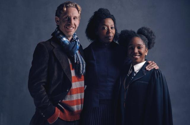 Ron Weasley and Hermione Granger with their daughter Rose. (Twitter/Harry Potter Play)