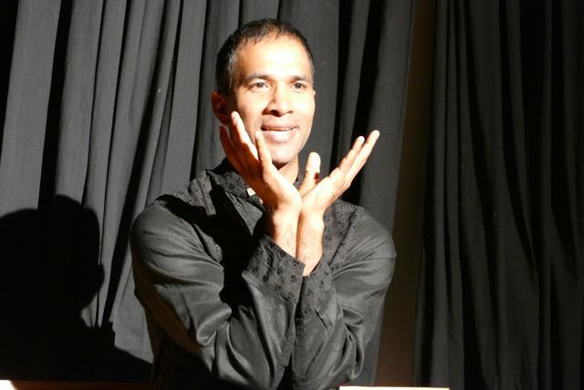 Kamleshwar’s Apne Desh Ke Log is enacted by actor KC Shankar. “Written in the sixties, it could well have been written for our times. After smartphones and smart cities, it’s time to ensure the workforce is made smart too,” says the actor. (Photo courtesy: Jashn-e-Qalam)