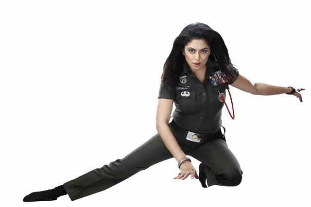Actor Kavita Kaushik as an army doctor in the show. Actor Kavita Kaushik as an army doctor in the show.