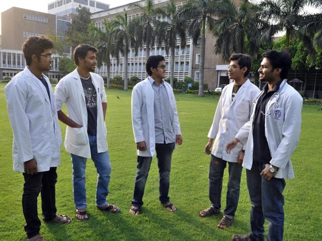 NEET is urgently required in India as it will foster a sense of confidence in the admission process, and help in attracting the brightest talent to the medical profession.(HT File Photo)
