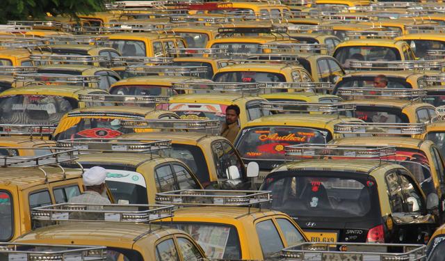 While Uber has launched ride-sharing services called UberPool, Ola has similar facility christened as OlaShare (Hindustan Times) While Uber has launched ride-sharing services called UberPool, Ola has similar facility christened as OlaShare (Hindustan Times)