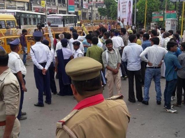 Workers of the Bahujan Samaj Party assemble near Hazratganj in protest against the BJP. On Wednesday, a BJP leader compared BSP chief Mayawati to a prostitute, causing uproar across political lines. (HT Photo) Workers of the Bahujan Samaj Party assemble near Hazratganj in protest against the BJP. On Wednesday, a BJP leader compared BSP chief Mayawati to a prostitute, causing uproar across political lines. (HT Photo)