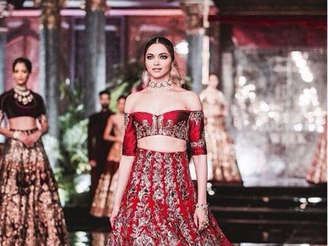 There were plenty of gems at Manish Malhotra, a go-to for many celebs because the designs are just so darn flattering.  And Deepika’s high fashion look showed once again that Malhotra knows how to make things look just right. (Instagram) 