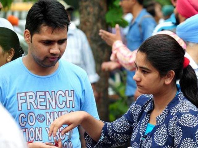 The Staff Selection Commission (SSC) is expected to announce the results of the Combine Higher Secondary Level (CHSL) 2015 written examination on Friday.(Ravi Kumar/HT file) The Staff Selection Commission (SSC) is expected to announce the results of the Combine Higher Secondary Level (CHSL) 2015 written examination on Friday.(Ravi Kumar/HT file)