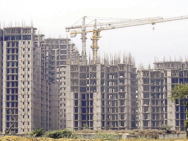 In Noida and Yamuna Expressway areas, circle rates for institutional property is proposed to be hiked up to 25%. For residential property, it will be hiked up to 15%. (HT File) In Noida and Yamuna Expressway areas, circle rates for institutional property is proposed to be hiked up to 25%. For residential property, it will be hiked up to 15%. (HT File)