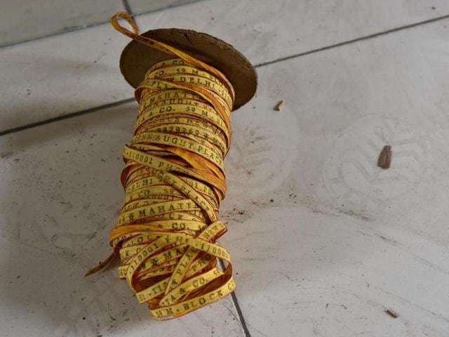 Packaging Mahattas paraphernalia lies abandoned on the floor. After all these years, the iconic ground floor address in Connaught Place will remain no more as it closes its retail outlet. (Saumya Khandelwal/HT PHOTO) Packaging Mahattas paraphernalia lies abandoned on the floor. After all these years, the iconic ground floor address in Connaught Place will remain no more as it closes its retail outlet. (Saumya Khandelwal/HT PHOTO)