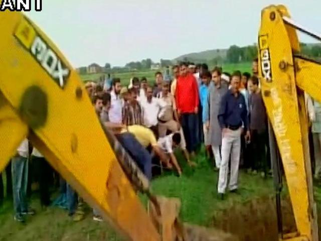 The boy, Abhi Pachori, was playing when he fell into the open bore-well in his father field at Kheri-Gaon village in Dabra block -- about 45 kilometers from Gwalior on Friday evening. (ANI) The boy, Abhi Pachori, was playing when he fell into the open bore-well in his father field at Kheri-Gaon village in Dabra block -- about 45 kilometers from Gwalior on Friday evening. (ANI)