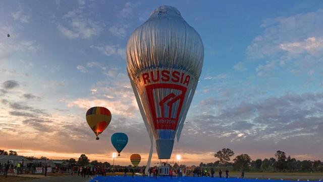 A hot-air balloon named "Morton", flown by Russian adventurer Fedor Konyukhov, about to take to the skies for a round-the-world trip from Northam in Western Australia. (AFP) A hot-air balloon named "Morton", flown by Russian adventurer Fedor Konyukhov, about to take to the skies for a round-the-world trip from Northam in Western Australia. (AFP)