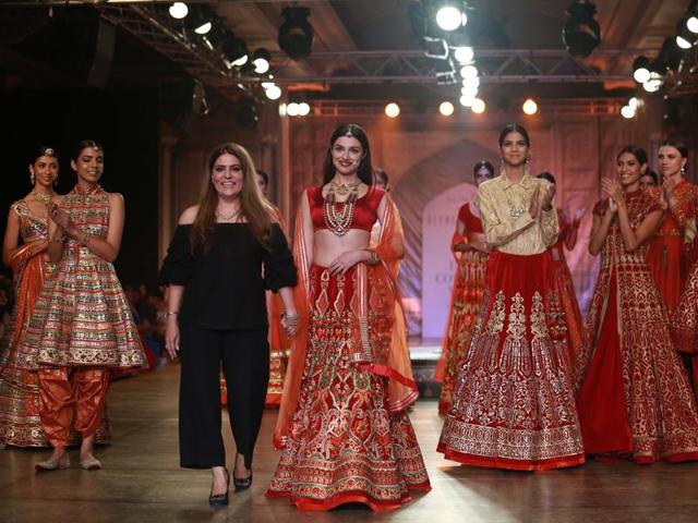 The ongoing 5-day fashion extravaganza is getting bigger and better with each passing day. Reynu Taandon chose Bollywood personality Divya Khosla Kumar as her showstopper.  (Amal KS/ HT Photo) 