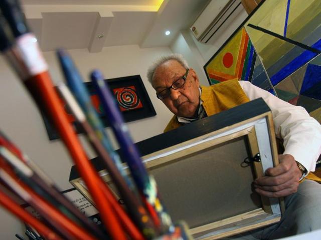 Primarily known for his abstracts in acrylic, Raza was born on February 22, 1922 and grew up in a small village in Madhya Pradesh. (ARIJIT SEN/ht photo) Primarily known for his abstracts in acrylic, Raza was born on February 22, 1922 and grew up in a small village in Madhya Pradesh. (ARIJIT SEN/ht photo)