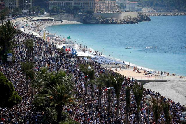 Thousands gather on the Promenade des Anglais on the third day of national mourning to pay tribute to victims of the Nice attack. (REUTERS) Thousands gather on the Promenade des Anglais on the third day of national mourning to pay tribute to victims of the Nice attack. (REUTERS)