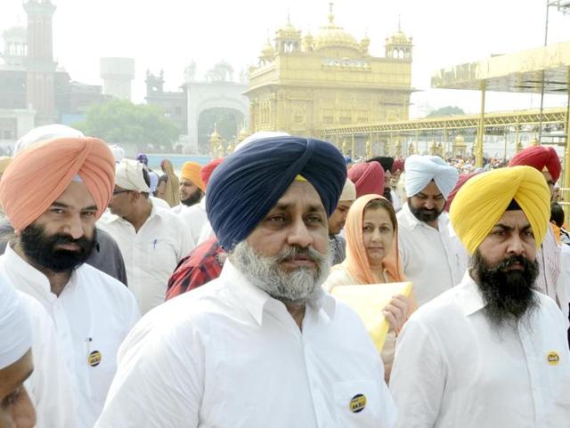 The Shiromani Akali Dal (SAD) president said if any MP belonging to his party had committed such a “blunder”, the party would have taken strict action against him.(HT Photo)
