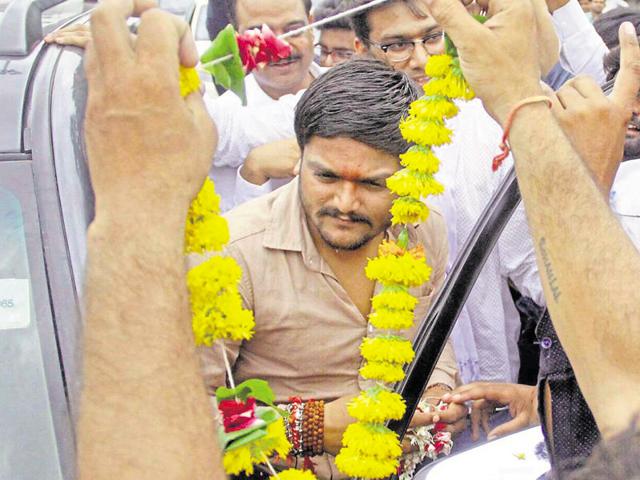 Hardik Patel was stopped from visiting a temple on Sunday.(HT File Photo) Hardik Patel was stopped from visiting a temple on Sunday.(HT File Photo)