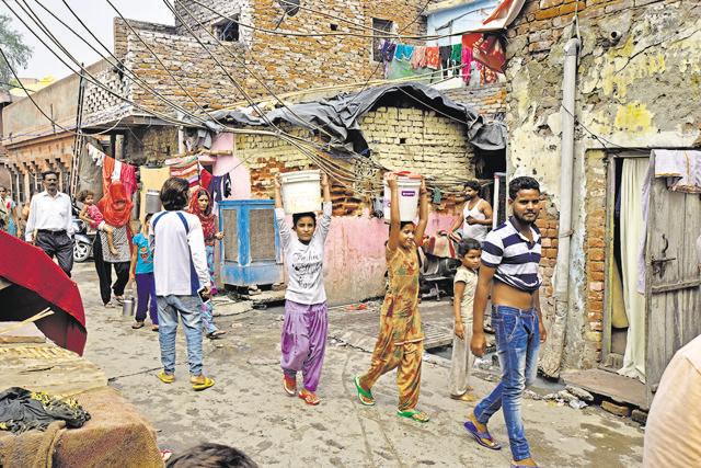 A slum in R K Puram. Out of the 20 toilets earmarked for women, only 10 are usable. (Ravi Chaudhary/Hindustan Times) A slum in R K Puram. Out of the 20 toilets earmarked for women, only 10 are usable. (Ravi Chaudhary/Hindustan Times)