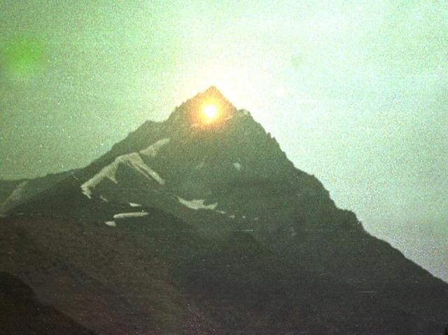 With pressure from US on Pakistan, India manages to drive Pak troops out of the region and captures two important posts near Tiger Hill on June 29, 1999. With pressure from US on Pakistan, India manages to drive Pak troops out of the region and captures two important posts near Tiger Hill on June 29, 1999.