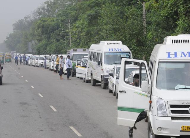 With the number of CNG vehicles increasing manifold, the 10 stations were overburdened. Last week, the National Green Tribunal (NGT) asked the Delhi road transport authority to deregister all diesel vehicles that are older than 10 years. (HT File Photo) With the number of CNG vehicles increasing manifold, the 10 stations were overburdened. Last week, the National Green Tribunal (NGT) asked the Delhi road transport authority to deregister all diesel vehicles that are older than 10 years. (HT File Photo)
