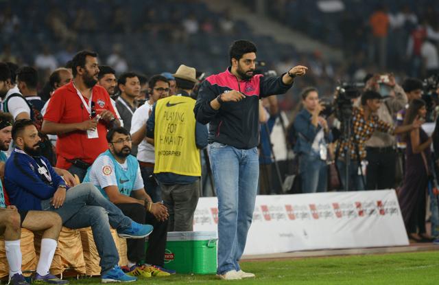 Indian Bollywood actor Abhishek Bachchan gestures towards his team players during a charitable football match between Indian Bollywood actors and Indian Parliamentarians in New Delhi on July 24, 2016. (AFP) Indian Bollywood actor Abhishek Bachchan gestures towards his team players during a charitable football match between Indian Bollywood actors and Indian Parliamentarians in New Delhi on July 24, 2016. (AFP)