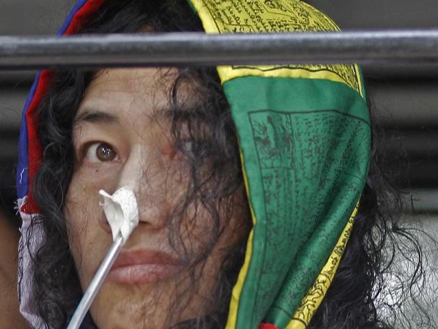Irom Sharmila leaves after an appearance at the Patiala House Court in New Delhi.(Ravi Choudhary/HT File Photo)