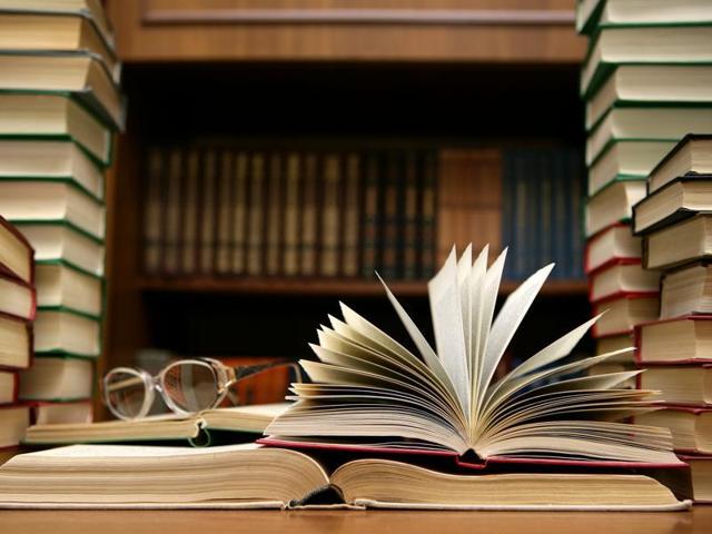 For admission to MBBS and BDS courses, the candidates must have scored at least 60% marks each in physics, chemistry and biology apart from 50% in English in the qualifying examination (equivalent to plus-two exam in India). (Getty Images/iStockphoto)