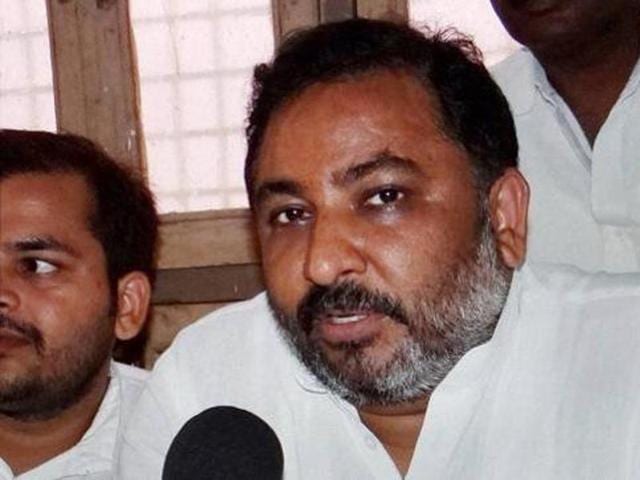 Dayashankar Singh called the BSP chief a “vaishya” for allegedly selling party tickets to aspiring candidates for next year’s state polls. (PTI Photo) Dayashankar Singh called the BSP chief a “vaishya” for allegedly selling party tickets to aspiring candidates for next year’s state polls. (PTI Photo)