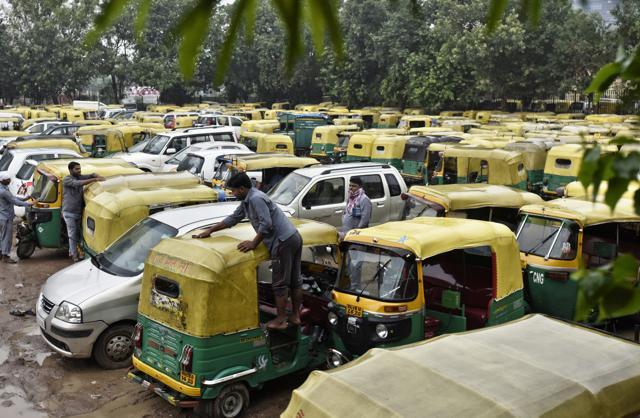 Auto Rickshaws parked at Ramlila Maidan during the Auto Taxi Strike in New Delhi, India, on Wednesday, July 27, 2016. (Sushil Kumar / HT Photo ) Auto Rickshaws parked at Ramlila Maidan during the Auto Taxi Strike in New Delhi, India, on Wednesday, July 27, 2016. (Sushil Kumar / HT Photo )