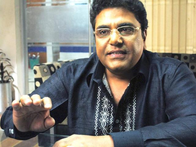 Zakir Hussain, who has often featured in negative or comic roles, got his breakthrough with Sarkar and went on to work in films like Johny Gaddar, D and Saala Khadoos. Zakir Hussain, who has often featured in negative or comic roles, got his breakthrough with Sarkar and went on to work in films like Johny Gaddar, D and Saala Khadoos.