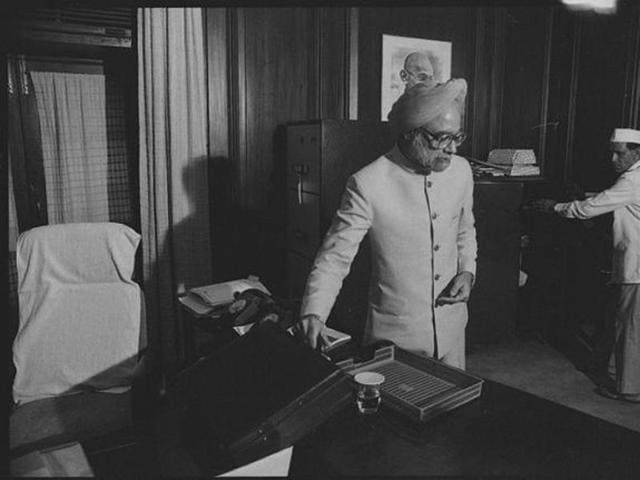 Former prime minister Manmohan Singh said the Babri Masjid’s demolition in 1992 did affect the pace of reforms.(HT file photo) Former prime minister Manmohan Singh said the Babri Masjid’s demolition in 1992 did affect the pace of reforms.(HT file photo)