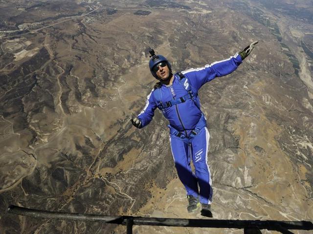 Skydiver Luke Aikins prepares to jump from a helicopter in Simi Valley, California. (AP Photo) Skydiver Luke Aikins prepares to jump from a helicopter in Simi Valley, California. (AP Photo)