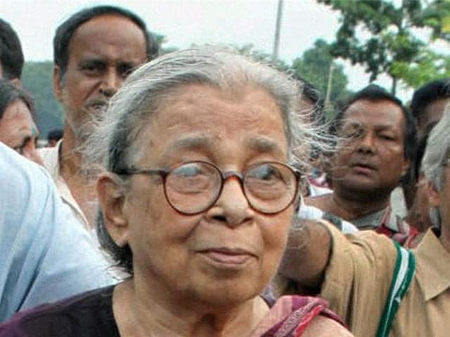A file photo of noted writer and social activist Mahasweta Devi who died at a hospital in Kolkata. (PTI Photo) A file photo of noted writer and social activist Mahasweta Devi who died at a hospital in Kolkata. (PTI Photo)