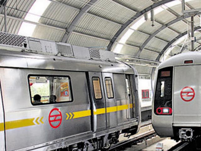 Delhi Metro’s Airport Express Line extends from New Delhi station to Dwarka Sector 21 station.(Sunil Saxena/ Hindustan Times File)