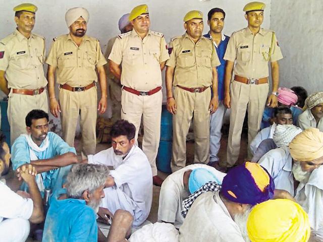 Fifty-seven people were sent to jail for ferrying doda on a private bus from Jaisalmer to Punjab on July 21. HT(HT File Photo)