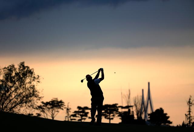 Once you have decided to learn the game, it is advisable to immediately invest in a set of clubs. (Getty Images) Once you have decided to learn the game, it is advisable to immediately invest in a set of clubs. (Getty Images)