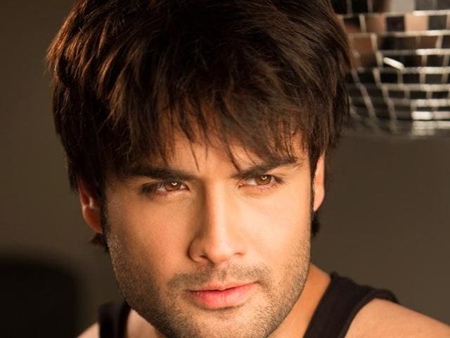 Vivian Dsena says feeling jealous doesn’t make him a bigger star. He would rather focus on his work. Vivian Dsena says feeling jealous doesn’t make him a bigger star. He would rather focus on his work.