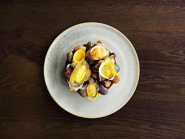 A platter at the iconic Noma , Sydney (Getty Images)