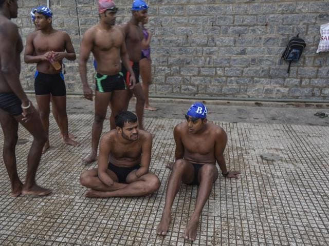 Although the Pune-based para-swimmer has not received help from the state government, his friends have been with him through the troubled times. “Friends stay strong with you so you don't have to face it alone,” says Jadhav. (KUNAL PATIL/HT) 