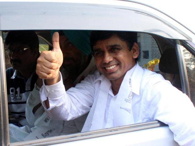 Naresh Yadav after release in Sangrur on Saturday.(Bharat Bhushan/HT Photo)