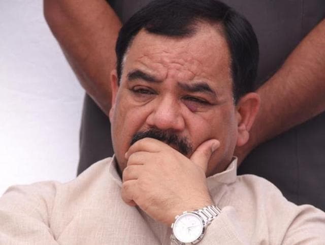 Uttarakhand politician Harak Singh Rawat in Dehradun.(Vinay Santosh Kumar/ HT Photo) Uttarakhand politician Harak Singh Rawat in Dehradun.(Vinay Santosh Kumar/ HT Photo)