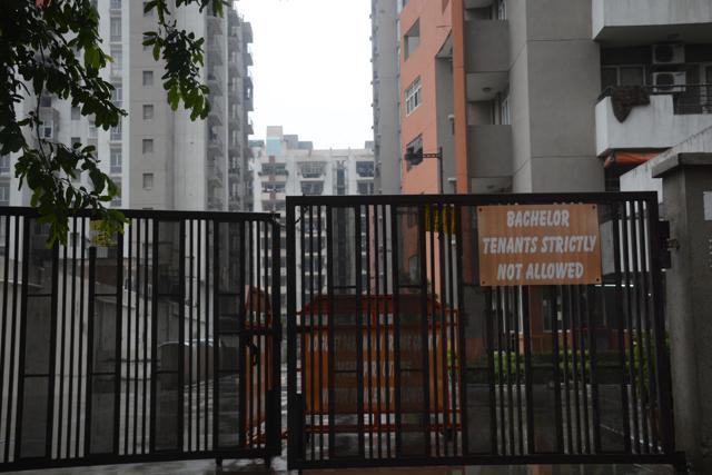 Signs such as these barring single tenants are now a common sight outside many residential societies in Indirapuram. (Sakib Ali/HT Photo) Signs such as these barring single tenants are now a common sight outside many residential societies in Indirapuram. (Sakib Ali/HT Photo)