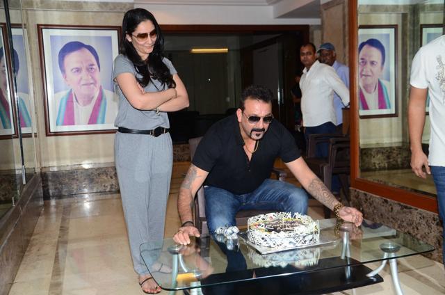 Actor Sanjay Dutt along with his wife Manyata Dutt celebrates his 57th birthday at his residence, in Mumbai, on July 29, 2016. (IANS) Actor Sanjay Dutt along with his wife Manyata Dutt celebrates his 57th birthday at his residence, in Mumbai, on July 29, 2016. (IANS)