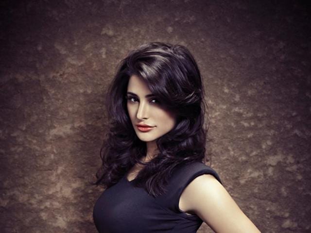 Hollywood calling: After Spy, Nargis Fakhri to star in 5 Weddings ...