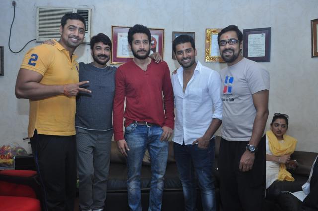 Mahurat shot of Zulfiqar, which is directed by Srijit Mukherji. This film too has an ensemble cast. (Shree Venkatesh Films )