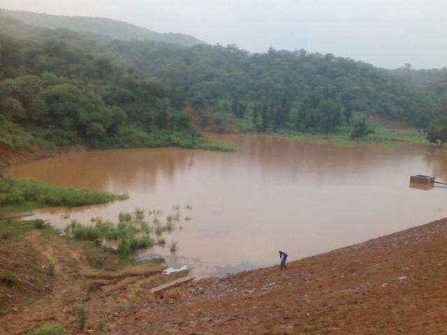 It took eight months for the forest department to construct four dams to recharge groundwater. These dams are located in Gurgaon’s Manesar and Ghamdoz villages and Mewat’s Nuh and Ferozepur Jhirka.(HT Photo) It took eight months for the forest department to construct four dams to recharge groundwater. These dams are located in Gurgaon’s Manesar and Ghamdoz villages and Mewat’s Nuh and Ferozepur Jhirka.(HT Photo)