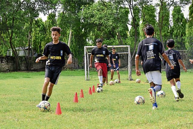 It’s that time of the year when everyone’s talking about HT GIFA and kids are out in huge numbers practicing for the event that promises to be more competitive than last year.Ht photo(HT Photo)