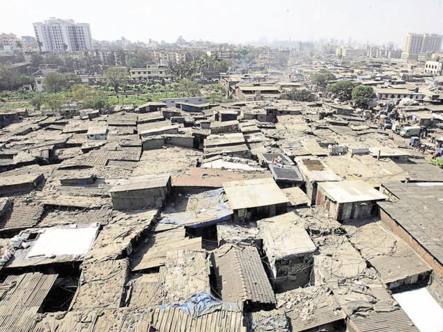 Dharavi residents’ associations have asked the state government to come out with a revised scheme. (HT File Photo) Dharavi residents’ associations have asked the state government to come out with a revised scheme. (HT File Photo)